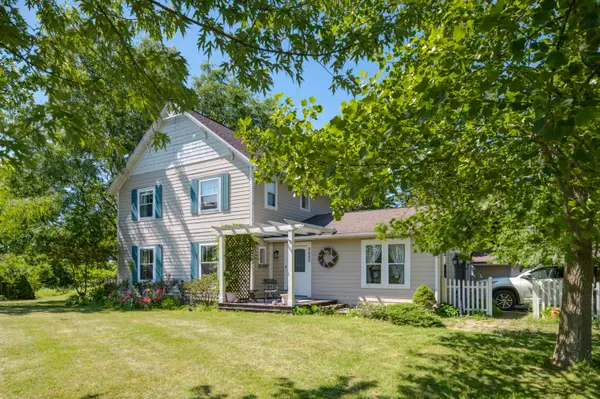 5665 W Phillips Road, Three Oaks, MI 49128