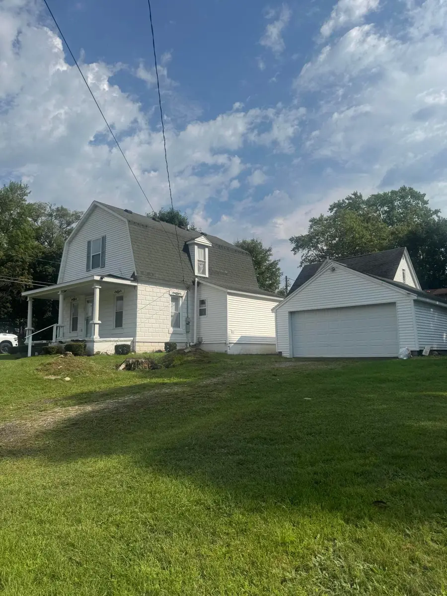 121 E Isabelle Street, Belding, MI 48809 - #3