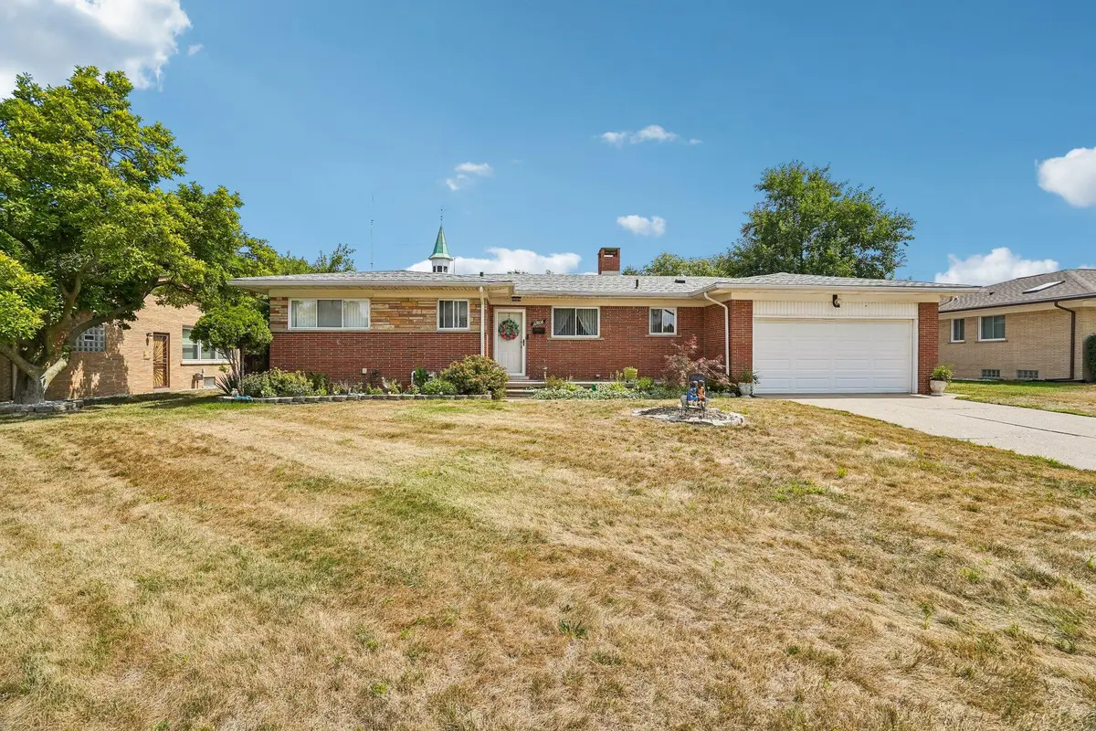 22808 Greenview Road, Southfield, MI 48075 - #1