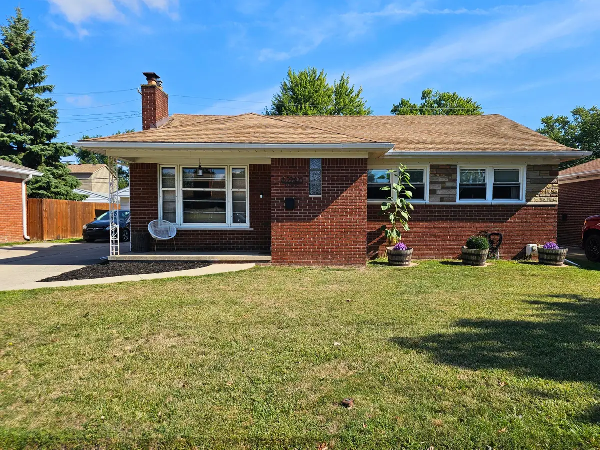 22425 Louise Street, Saint Clair Shores, MI 48081 - #1