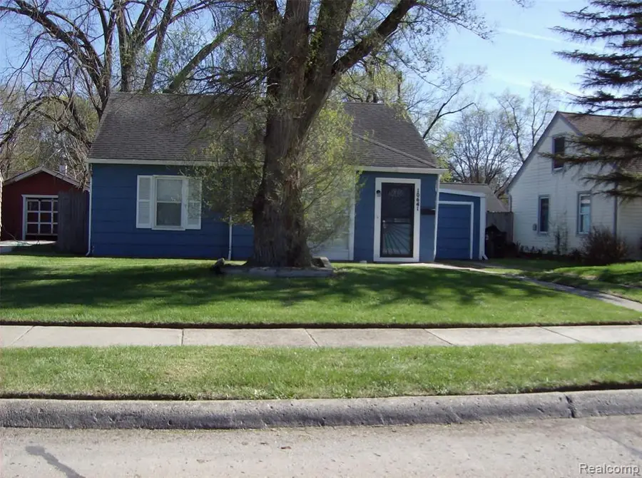 10641 S Troy Street, Oak Park, MI 48237 - #3