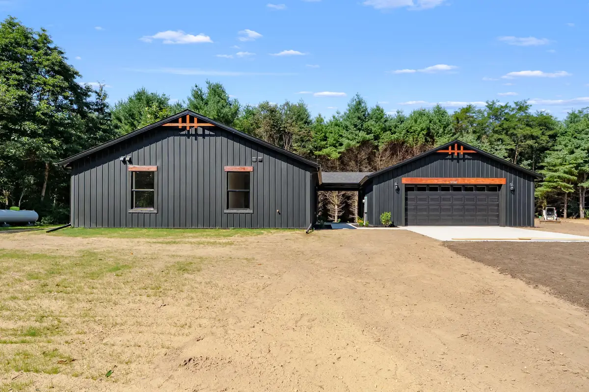 57160 Highfield Road, Three Rivers, MI 49093 - #1