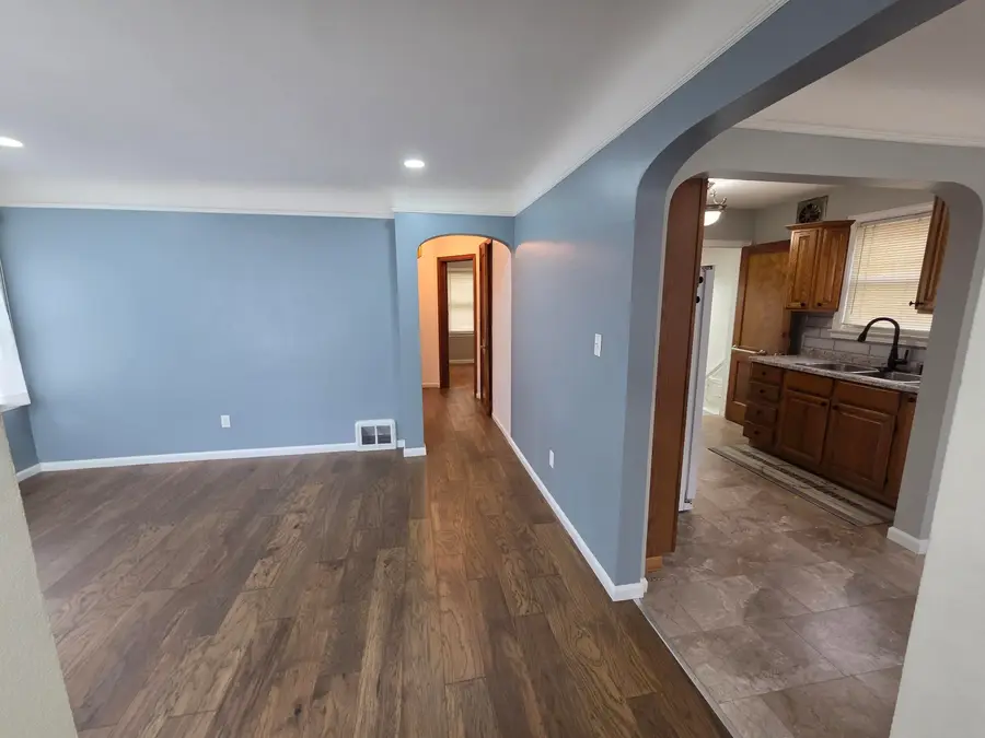26722 W Chicago, Redford, MI 48239 - #2
