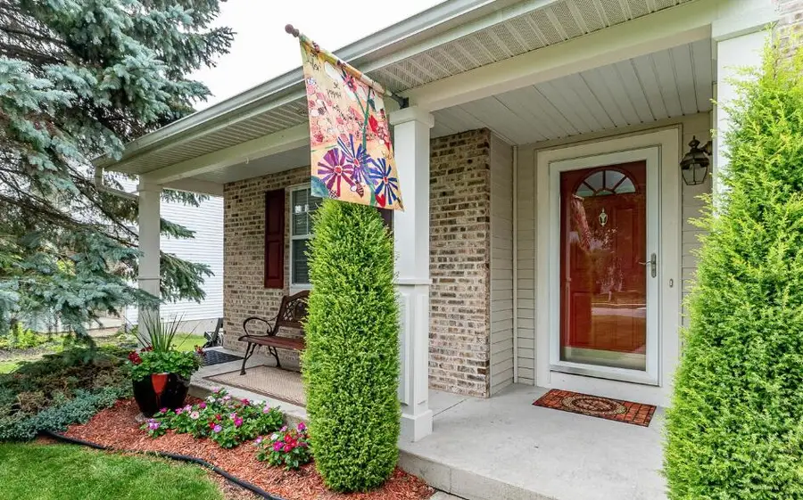 5450 W Heathwood Drive Se, Kentwood, MI 49512 - #2