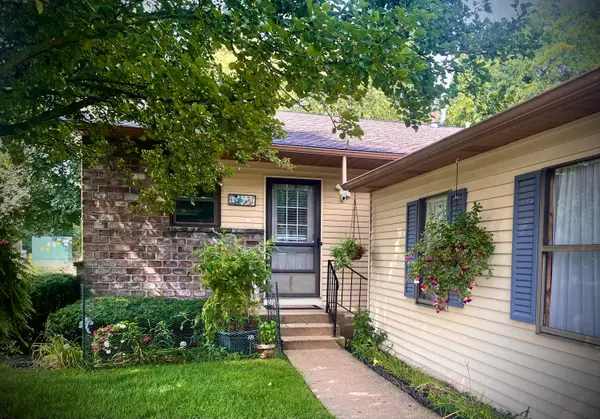 3250 Oxford Drive Se, Kentwood, MI 49512