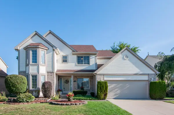 7162 Fox Woods Drive, Canton, MI 48187