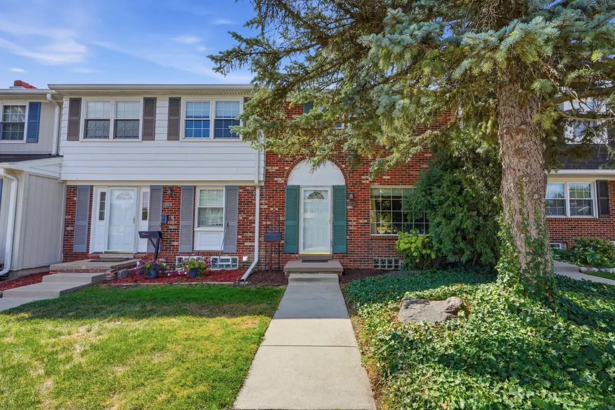 19372 Malvern Court, Northville, MI 48167 - #1