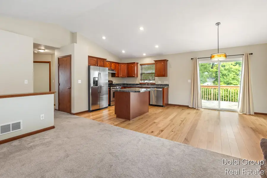 303 Regent Street Se, Grand Rapids, MI 49548 - #2