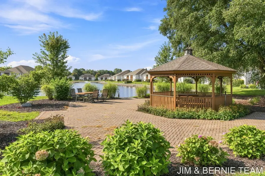 3042 W Crystal Waters Drive #6, Holland, MI 49424 - #3