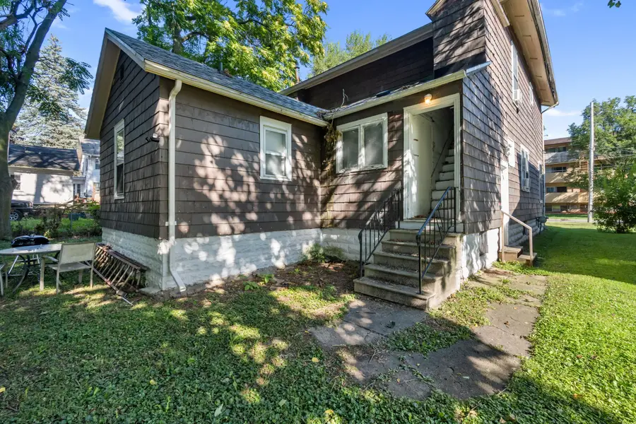 327 Van Buren Street, Jackson, MI 49201 - #2