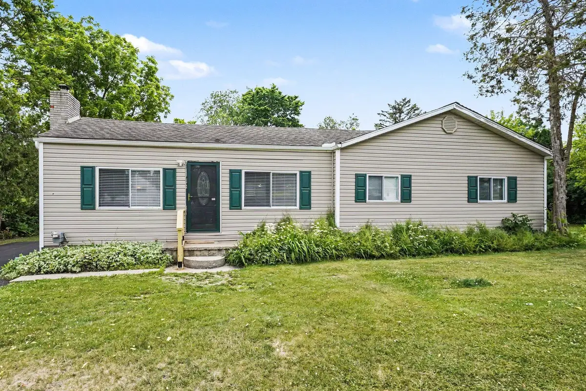 3472 Esson Drive, Grand Blanc, MI 48439 - #1