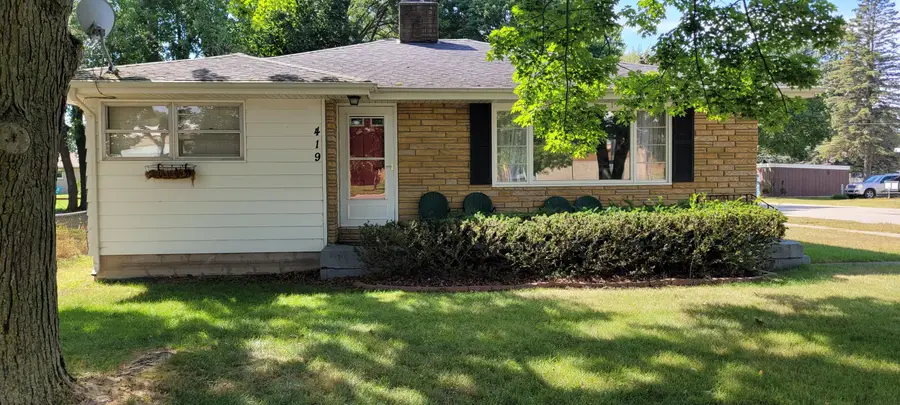419 N Washington Avenue, Ludington, MI 49431 - #2