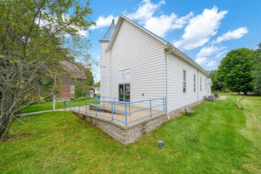 106 E Commercial Street, Brooklyn, MI 49230 - #3