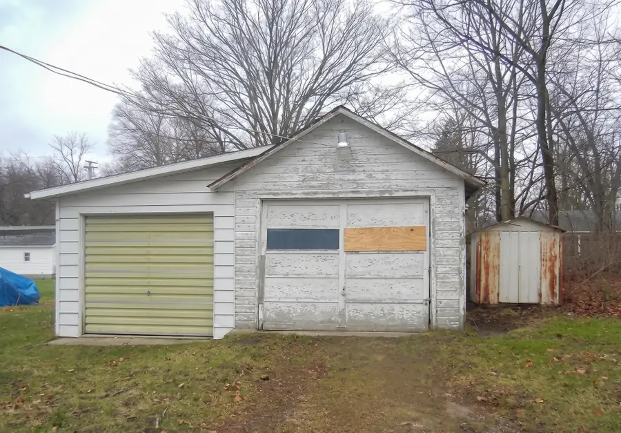 150 N Kingsbury Avenue, Athens, MI 49011 - #3