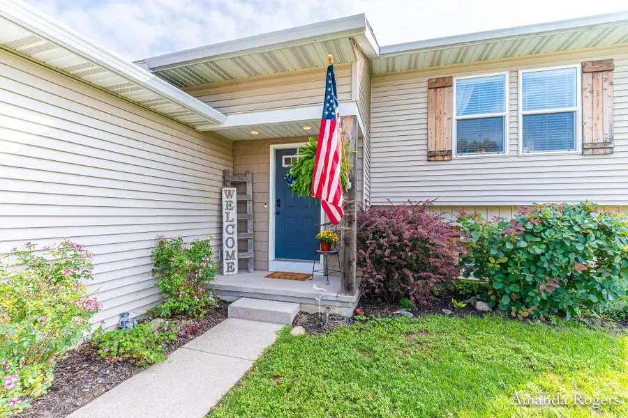 810 School Bell Court, Belding, MI 48809 - #2