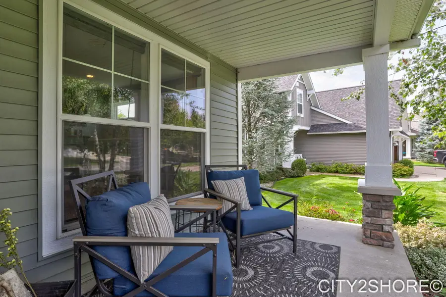 8560 Twin Lakes Drive, Jenison, MI 49428 - #3