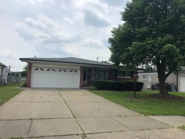 11242 Glenis Drive, Sterling Heights, MI 48312
