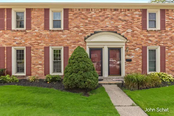 2471 Abbington Drive Se, Grand Rapids, MI 49506
