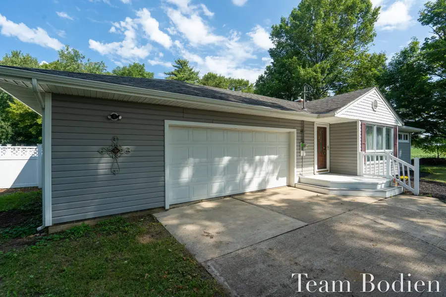395 E Maple Street, Climax, MI 49034 - #3