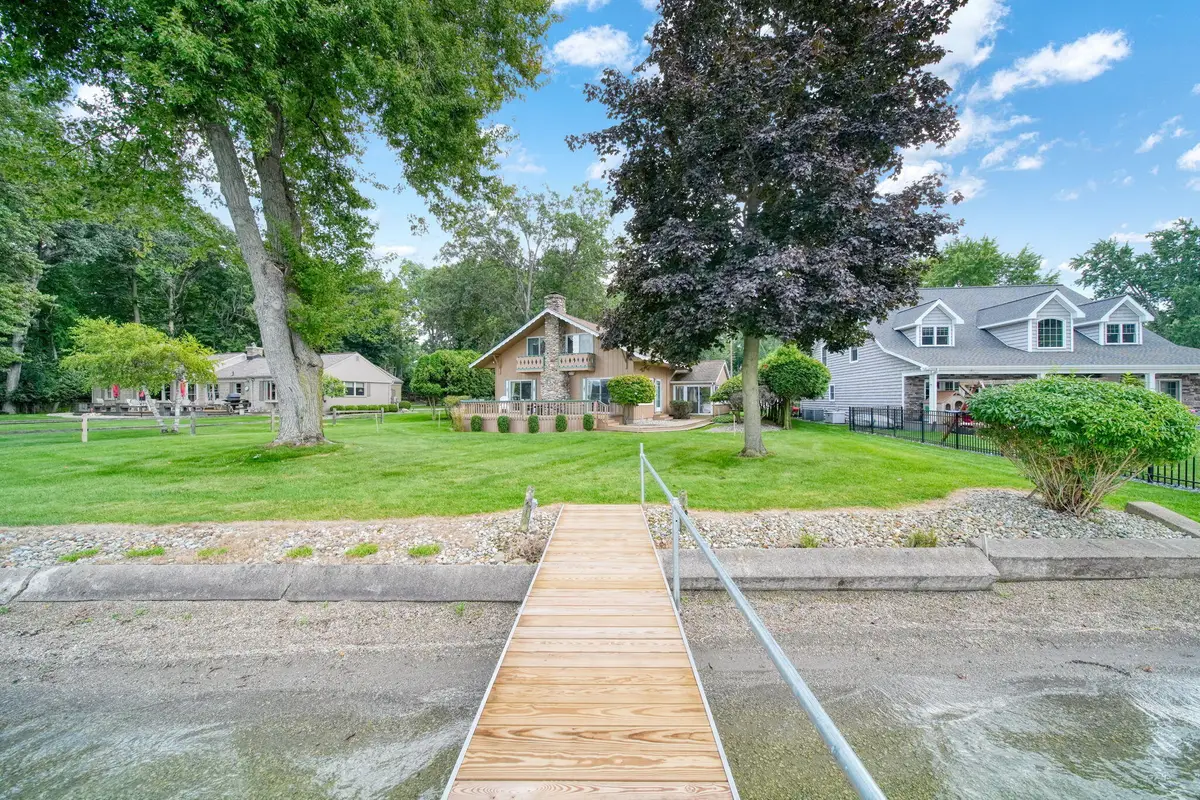 5056 Lakeshore Drive, Jackson, MI 49203 - #1