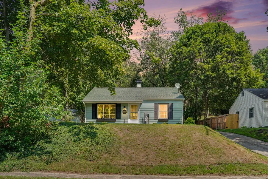 2330 Hillsdale Avenue, Kalamazoo, MI 49006 - #2