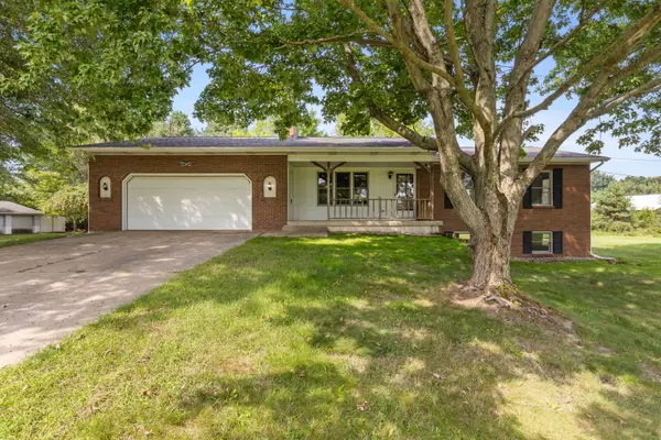 8125 Hanna Lake Avenue Se, Caledonia, MI 49316