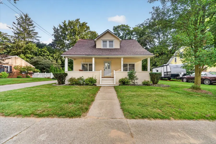 320 W Elizabeth Street, Stockbridge, MI 49285 - #2
