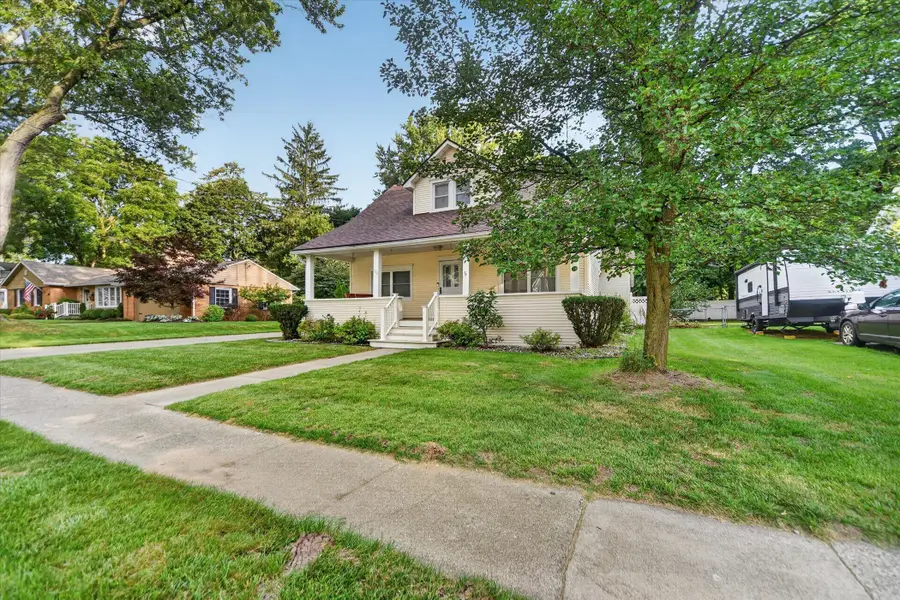 320 W Elizabeth Street, Stockbridge, MI 49285 - #3