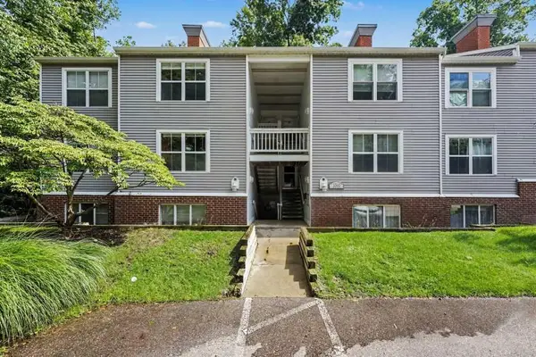 3360 Pine Meadow Drive Se, Kentwood, MI 49512