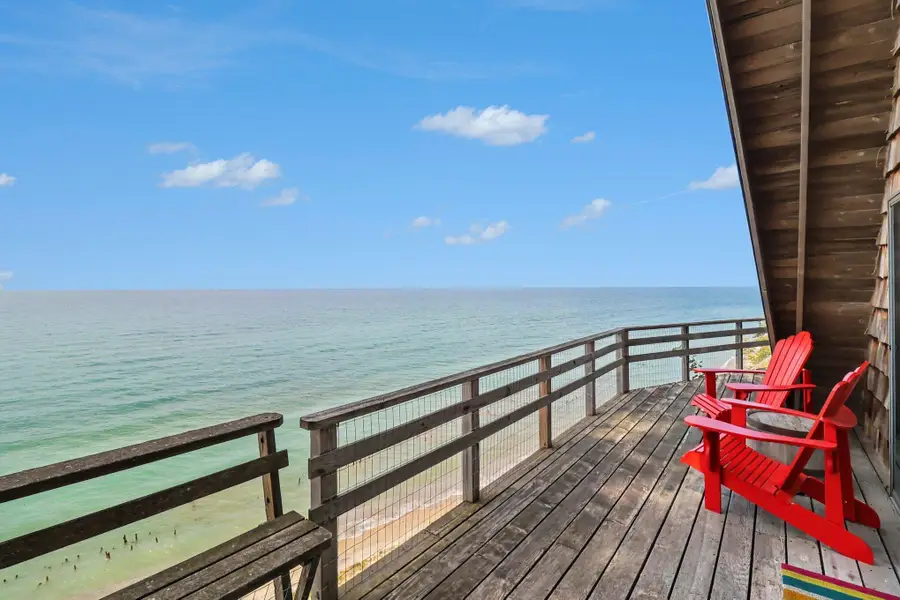 4712 W Fox Farm Road, Manistee, MI 49660 - #2