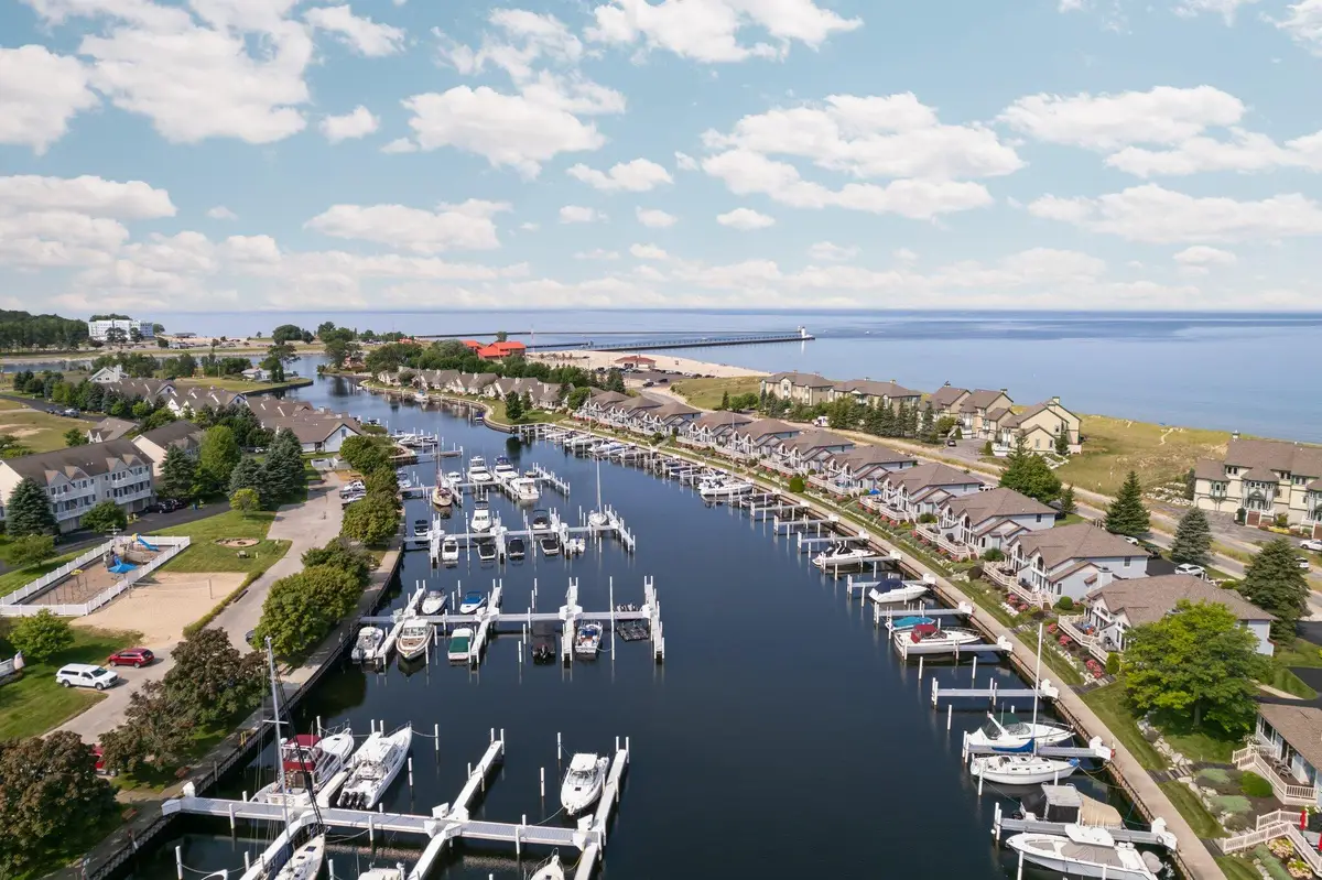 21 Marina Drive N, Manistee, MI 49660 - #1