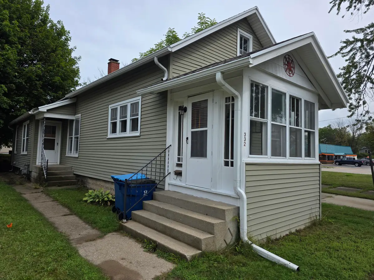 332 3rd Street, Manistee, MI 49660 - #1