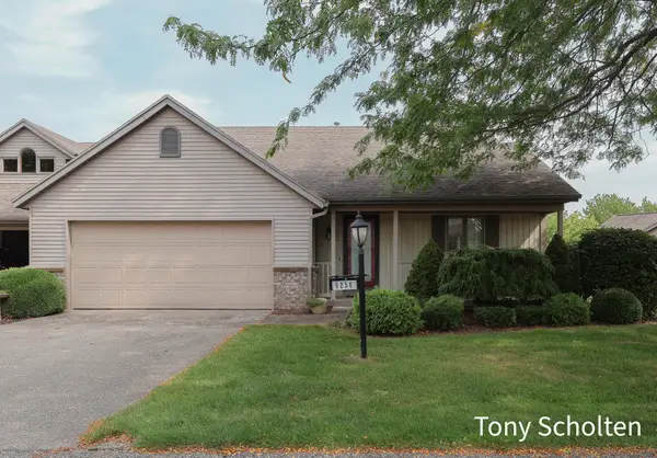 6256 Springmont Drive #39, Hudsonville, MI 49426