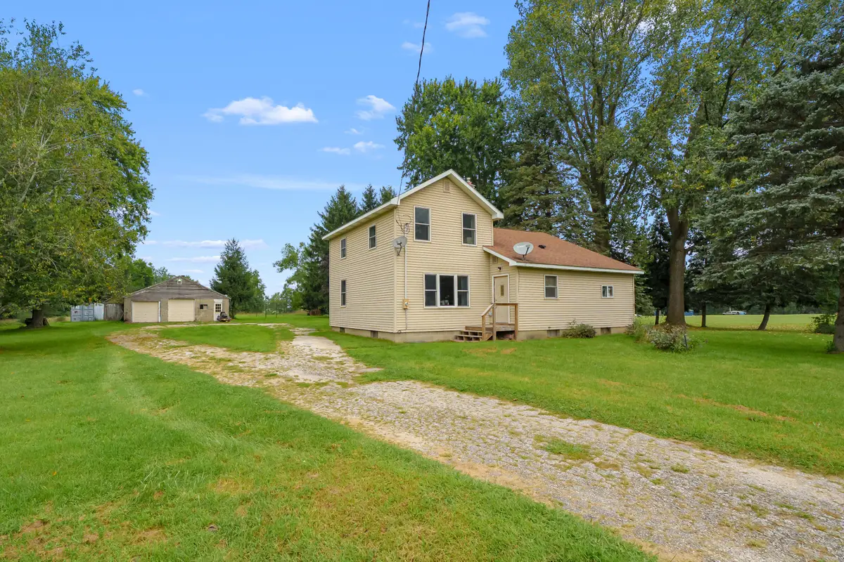 39264 W Red Arrow Highway, Paw Paw, MI 49079 - #1