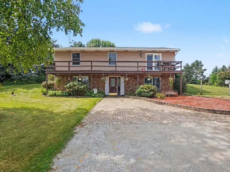 10457 S Gordon Avenue, Grant, MI 49327 - #2