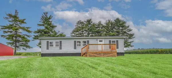 8820 S Lake Pleasant Road, Hillsdale, MI 49242