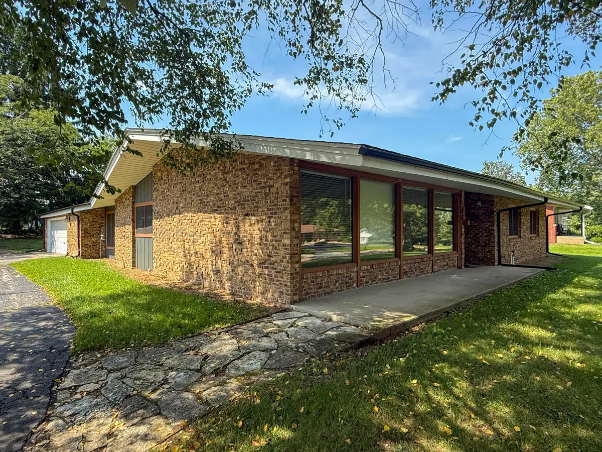 820 Iroquois Trail, Niles, MI 49120 - #1
