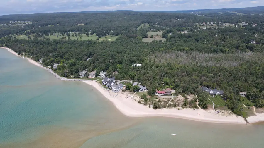 658 W Bluff Drive, Harbor Springs, MI 49740 - #2