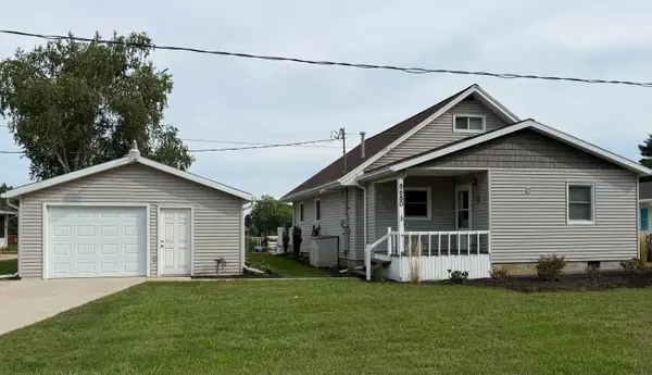 8680 Navaho Trail, Howard City, MI 49329