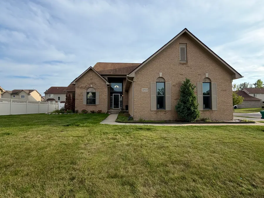 19713 Sexton Street, Brownstown, MI 48173 - #2