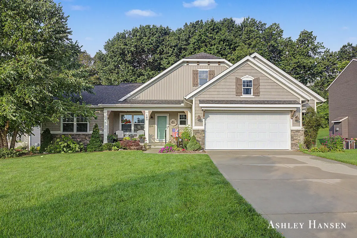 163 Dogwood Drive Ne, Rockford, MI 49341 - #1