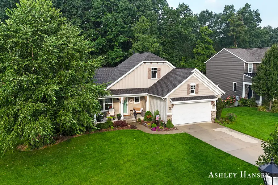 163 Dogwood Drive Ne, Rockford, MI 49341 - #2