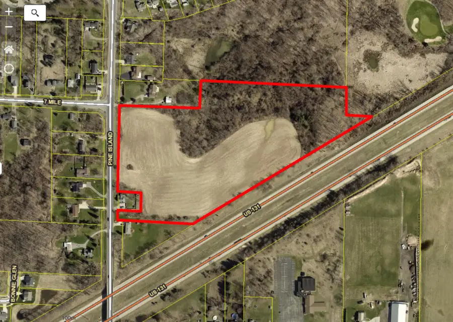 5952 Pine Island Drive Ne, Comstock Park, MI 49321 - #2