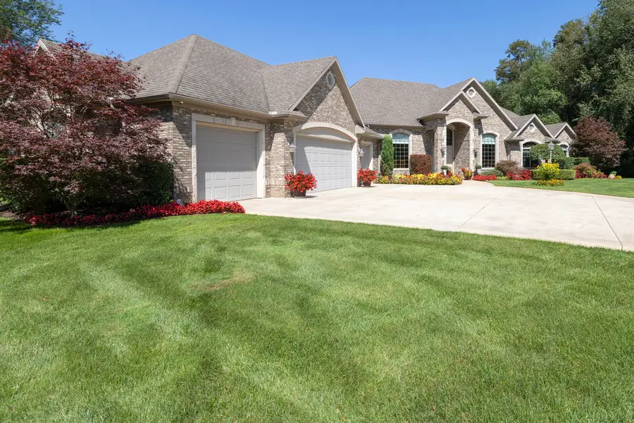 33117 Lake Forest Court, Niles, MI 49120 - #2