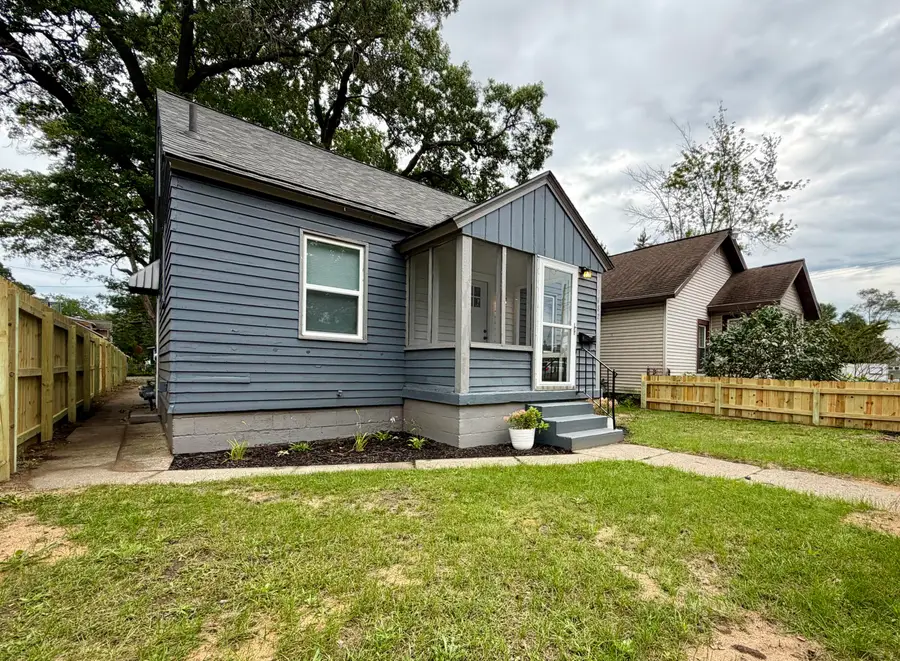 1782 Wood Street, Muskegon, MI 49442 - #2