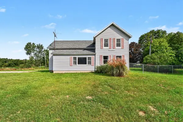 2235 17 Mile Road, Kent City, MI 49330