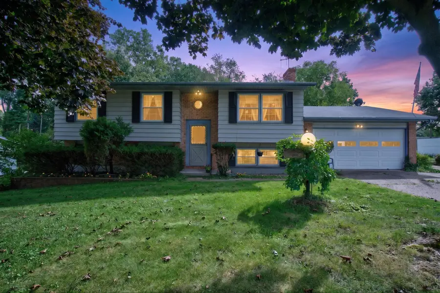 611 Charleston Road, Lansing, MI 48917 - #2