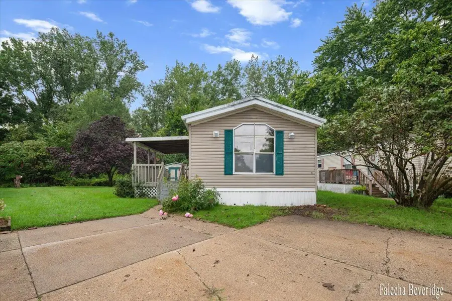 176 Wallasey Drive Sw, Grand Rapids, MI 49548 - #2