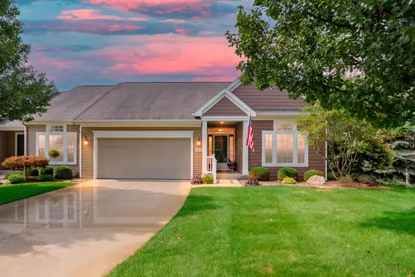 8854 Silver Oak Cove #50, Portage, MI 49024