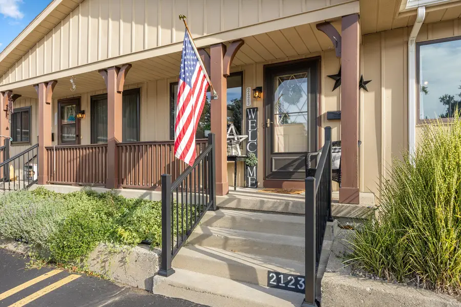2123 SW Melvin Street Sw #11, Wyoming, MI 49519 - #2